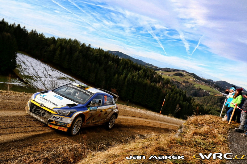 Illustration for article titled Rally photos from beyond the WRC